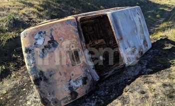 Robaron un 147 y apareció calcinado en una zanja Imagen de la nota: Robaron un 147 y apareció calcinado en una zanja