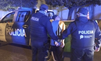 Un joven desacatado rompió los vidrios de un patrullero Imagen de la nota: Un joven desacatado rompió los vidrios de un patrullero