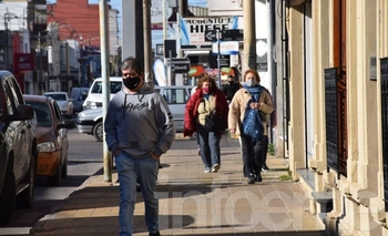 Covid-19: recomiendan vacunarse y usar barbijos Imagen de la nota: Covid-19: recomiendan vacunarse y usar barbijos