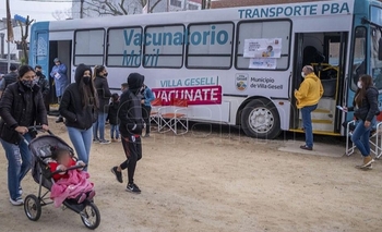 Así son los colectivos que vacunarán “Casa por Casa” Imagen de la nota: Así son los colectivos que vacunarán “Casa por Casa”