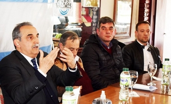 Alan Aguirre presentará su lista junto a Guillermo Moreno Imagen de la nota: Alan Aguirre presentará su lista junto a Guillermo Moreno