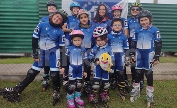 Imagen de la nota: El patín carrera “Fortinero” se presentó en el Metropolitano