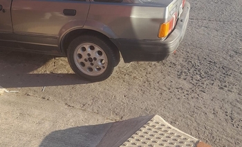 Indignación por una señora que estaciona tapando la rampa Imagen de la nota: Indignación por una señora que estaciona tapando la rampa