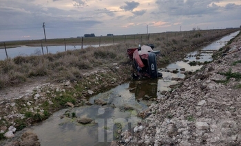 Abuelos hospitalizados tras caer en una cuneta  Imagen de la nota: Abuelos hospitalizados tras caer en una cuneta