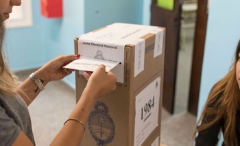 Imagen de la nota: Comenzó la veda electoral de las PASO en el país