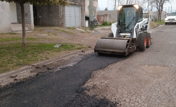 El Municipio tapó baches en las calles del Barrio Acupo I Imagen de la nota: El Municipio tapó baches en las calles del Barrio Acupo I