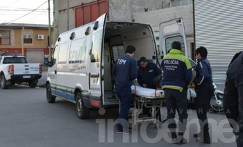 Imagen de la nota: Motociclista trasladado al Hospital luego de chocar con una camioneta