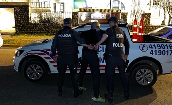 Imagen de la nota: Borracho, invitó a pelear a la policía en la Terminal de Ómnibus y terminó preso