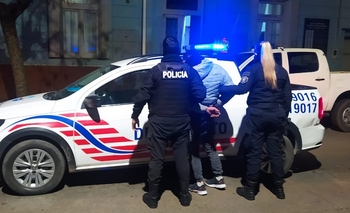 Imagen de la nota: Manejaba borracho y cuando le hacían la multa invitó a pelear a la policía