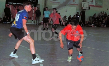 Handball: ya juegan en Olavarría el Torneo Nacional Fase 1 Imagen de la nota: Handball: ya juegan en Olavarría el Torneo Nacional Fase 1