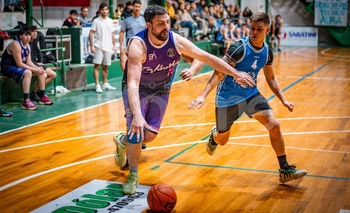 Poncheros, campeón de la “Súper Copa” del Torneo Comercial Imagen de la nota: Poncheros, campeón de la “Súper Copa” del Torneo Comercial