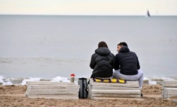 Imagen de la nota: Cómo serán las vacaciones de los empleados con la Reforma Laboral de Milei