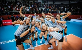 Imagen de la nota: Vóley: Argentina cerró la Fase de Grupos, invicta