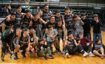 Pre-Federal: cómodo triunfo para el “Bata” en el Maxigimnasio Imagen de la nota: Pre-Federal: cómodo triunfo para el “Bata” en el Maxigimnasio