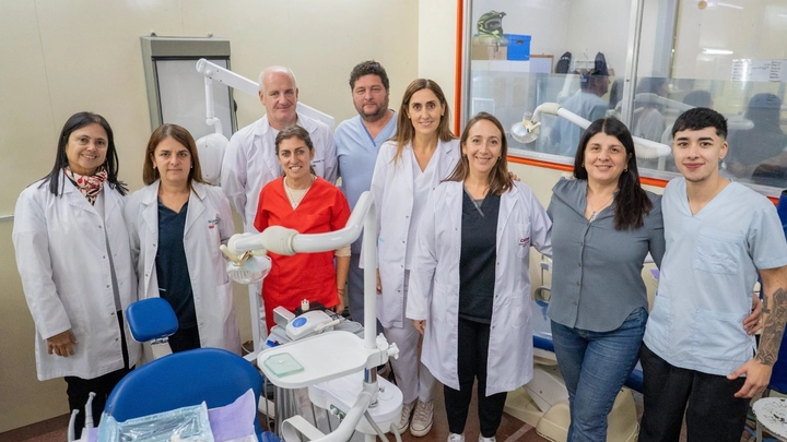 El Servicio de Odontología del Hospital  realizó una cirugía de alta complejidad