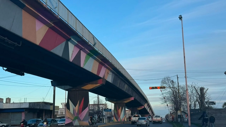 El puente que dividió a Olavarría y 26 años después todavía no tiene nombre