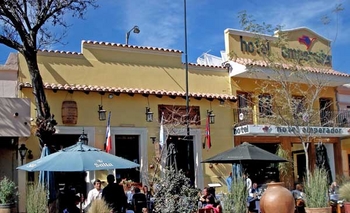 Imagen de la nota: Cafayate. Tierra de vinos, música y paisajes