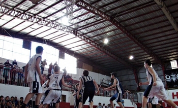 Imagen de la nota: Olavarría debutó con victoria