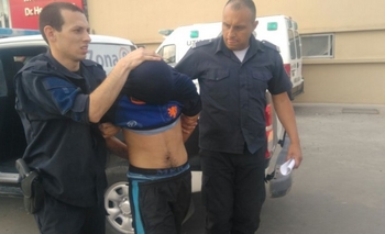 Robaron, huyeron, se tirotearon con la policía y terminaron aprehendidos Imagen de la nota: Robaron, huyeron, se tirotearon con la policía y terminaron aprehendidos