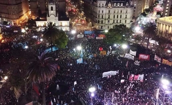 Imagen de la nota: Movilización en Plaza de Mayo por la aparición de Santiago Maldonado