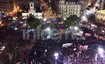 Imagen de la nota: Movilización en Plaza de Mayo por la aparición de Santiago Maldonado