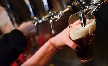 Productores de cerveza artesanal podrán tener “Taproom” Imagen de la nota: Productores de cerveza artesanal podrán tener “Taproom”