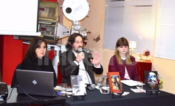 Imagen de la nota: Leonardo Fur presentó su novela en la Feria del Libro