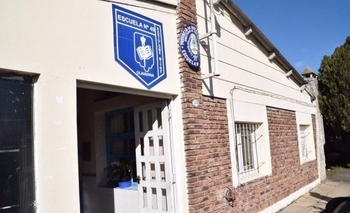 Imagen de la nota: Docente asegura que le impidieron hablar del caso