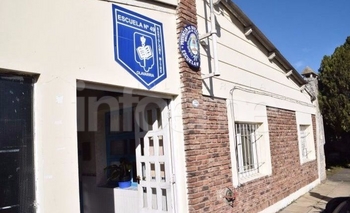 Imagen de la nota: Docente asegura que le impidieron hablar del caso