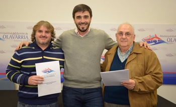 Imagen de la nota: La Liga de Fútbol y la Asociación de Básquet recibieron su subsidio