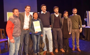 Se firmaron y entregaron nuevas escrituras sociales Imagen de la nota: Se firmaron y entregaron nuevas escrituras sociales