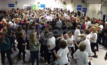 Imagen de la nota: A puro ritmo se festejó el Día del Jubilado en Olavarría