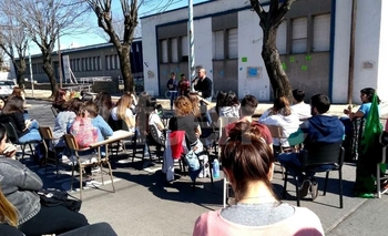 Imagen de la nota: Toma Escuela de Salud: realizan una clase abierta