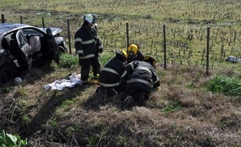Imagen de la nota: Una mujer y dos menores heridos tras vuelco en Ruta 205