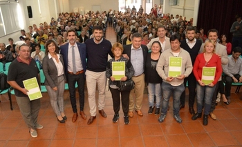 Imagen de la nota: Entregarán más de 190 escrituras y 81 títulos de propiedad