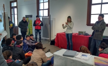 Imagen de la nota: Instituciones educativas estuvieron presentes en Libros en Olavarría