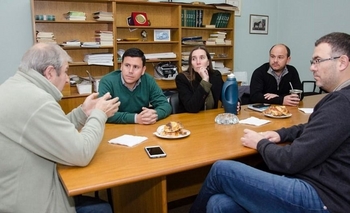 Aguilera junto a la Cooperativa Agropecuaria e Industrial Imagen de la nota: Aguilera junto a la Cooperativa Agropecuaria e Industrial