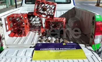 Incidentes y botellazos a la policía: dos aprehendidos Imagen de la nota: Incidentes y botellazos a la policía: dos aprehendidos