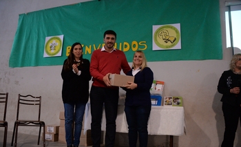 Imagen de la nota: Galli entregó kits de robótica a tres instituciones