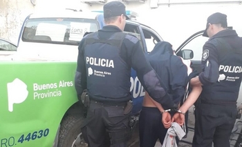 Imagen de la nota: Peleó con un familiar y luego dañó a patadas un patrullero