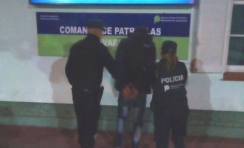Imagen de la nota: Vio a la policía, descartó objetos pero lo atraparon