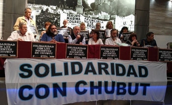 Imagen de la nota: Paro nacional por la muerte de dos maestras de Chubut