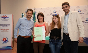 Imagen de la nota: Acto de entrega de Afectación a Vivienda