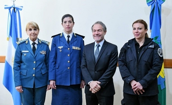 Imagen de la nota: Norma Puccia en la plana mayor del Servicio Penitenciario Bonaerense