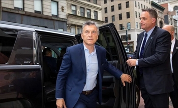 Imagen de la nota: El presidente “agradeció” a empresarios por el bono de 5 mil pesos