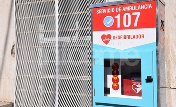 Imagen de la nota: Instalaron un Desfibrilador en el Teatro Municipal