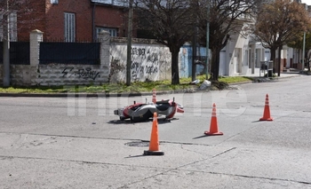 Fuerte choque cerca del Hospital Municipal Imagen de la nota: Fuerte choque cerca del Hospital Municipal