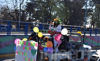 Imagen de la nota: Caravana de las Promos por el Día del Estudiante