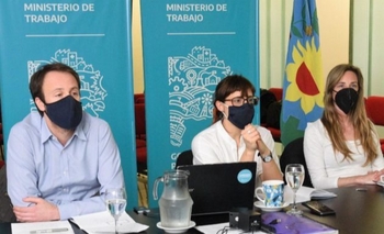 La provincia vuelve a recibir a gremios por paritarias Imagen de la nota: La provincia vuelve a recibir a gremios por paritarias