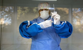 Imagen de la nota: Covid: promedio 10 mil casos diarios